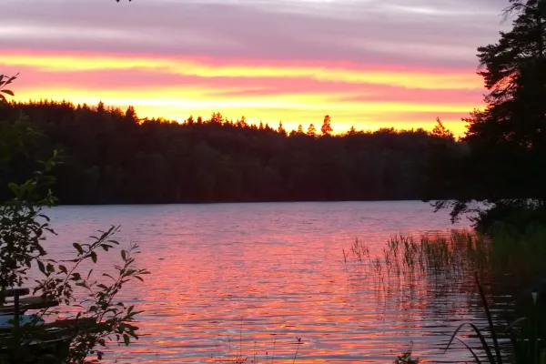 Sunset by the lake