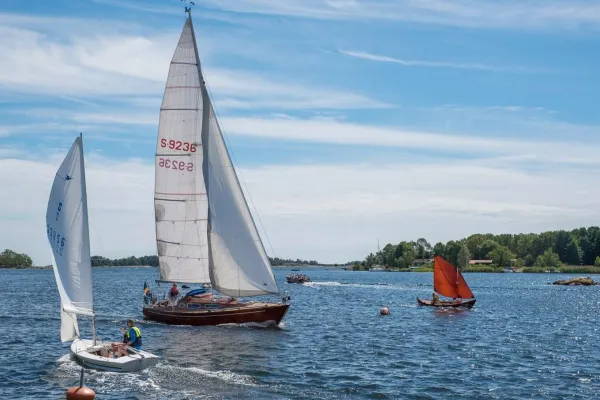 Sailing boats