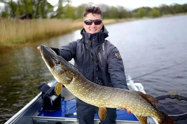 Fishing for pike in the Blekinge archipelago - Svalemåla Gäddfiske